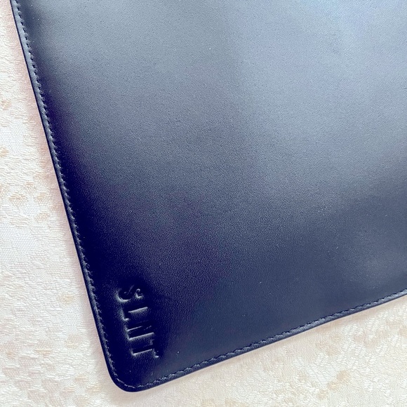 SLNT Leather Laptop Sleeve Block:WiFi,Bluetooth,GPS, RFID,NFC,Satellite,etc NEW! - Picture 4 of 12